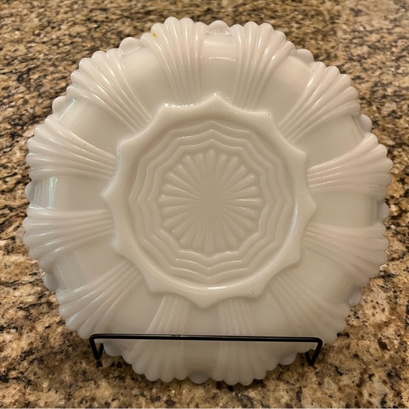 Anchor Hocking Dining Vintage Anchor Hocking Milk Glass Deviled Egg